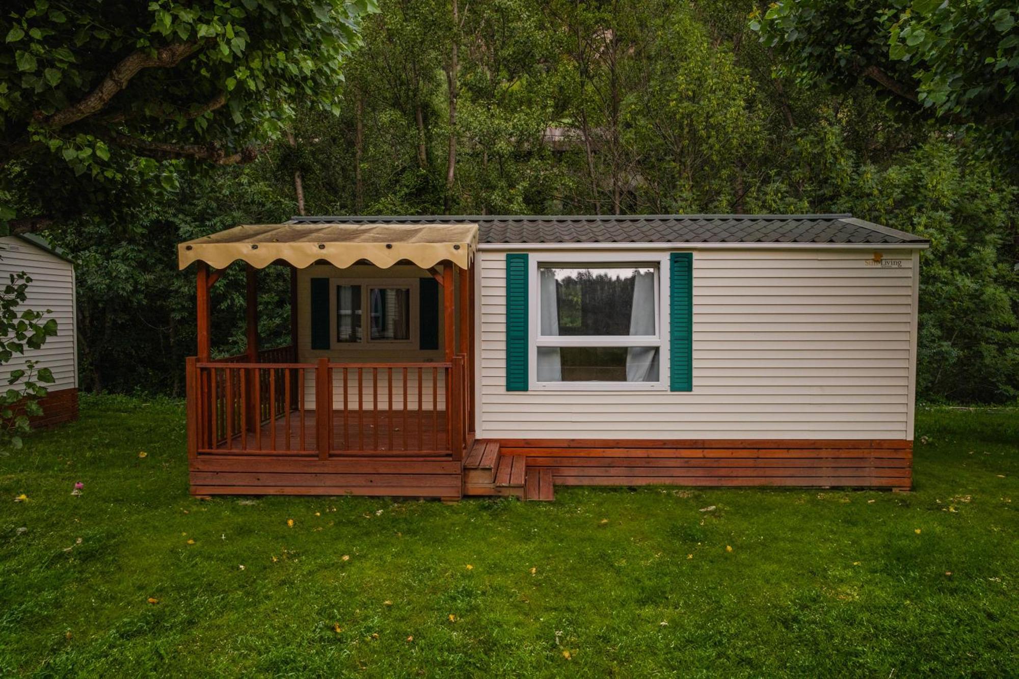 Campsite Frontera Park Farga de Moles