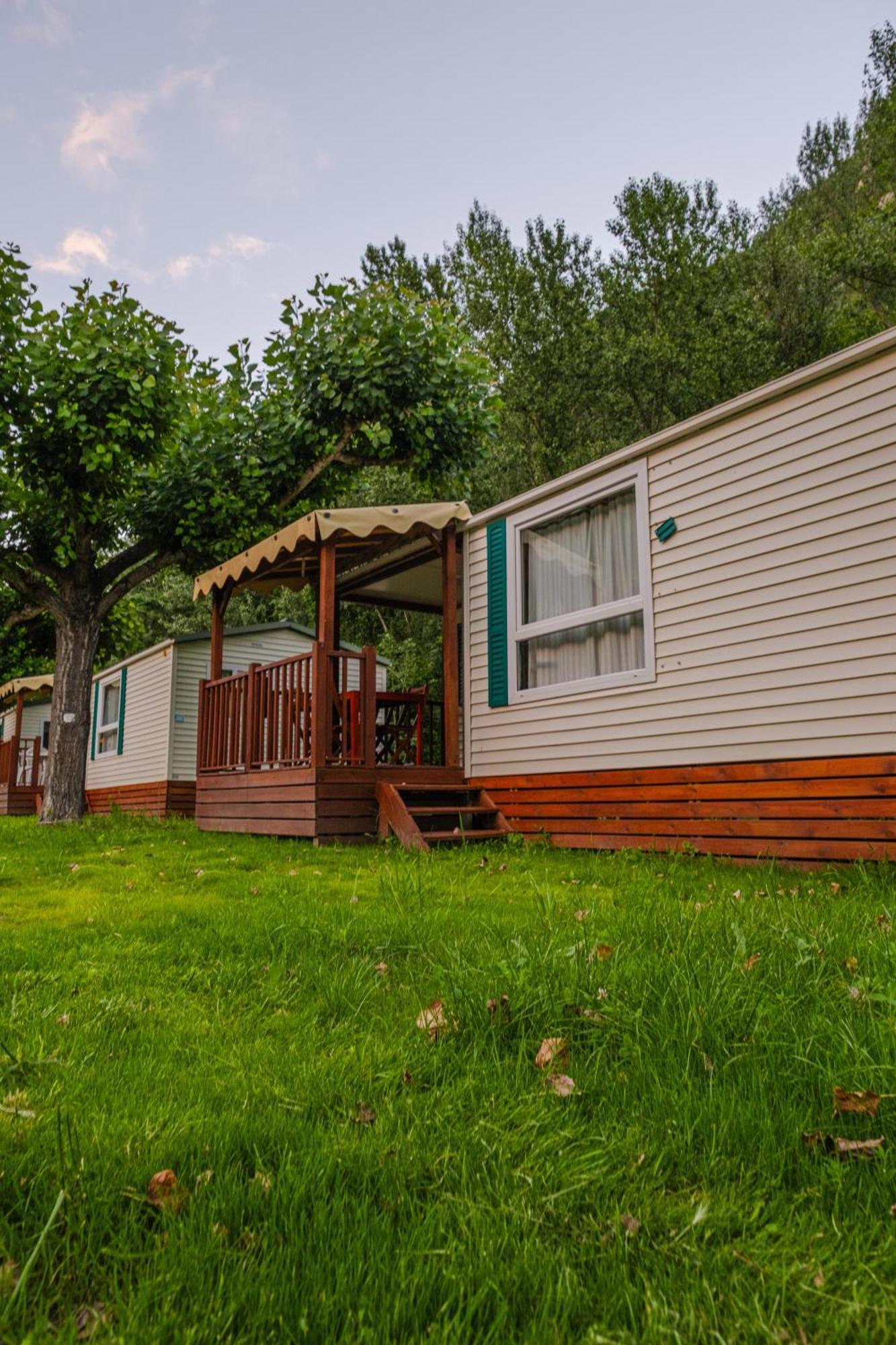 Campsite Frontera Park Farga de Moles