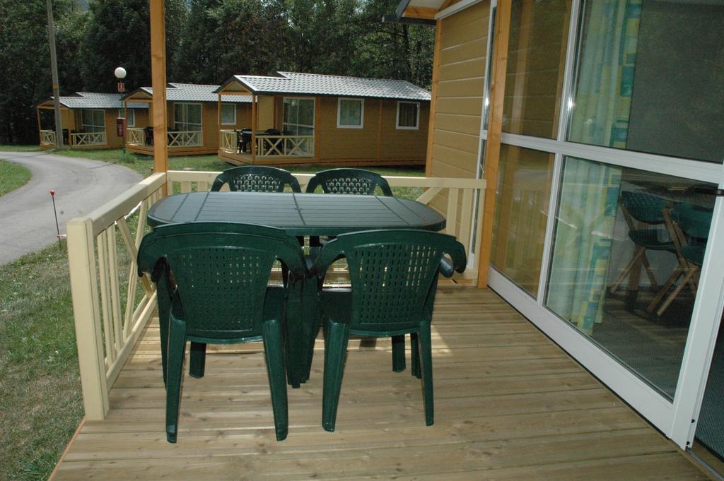 Campsite Frontera Park Farga de Moles