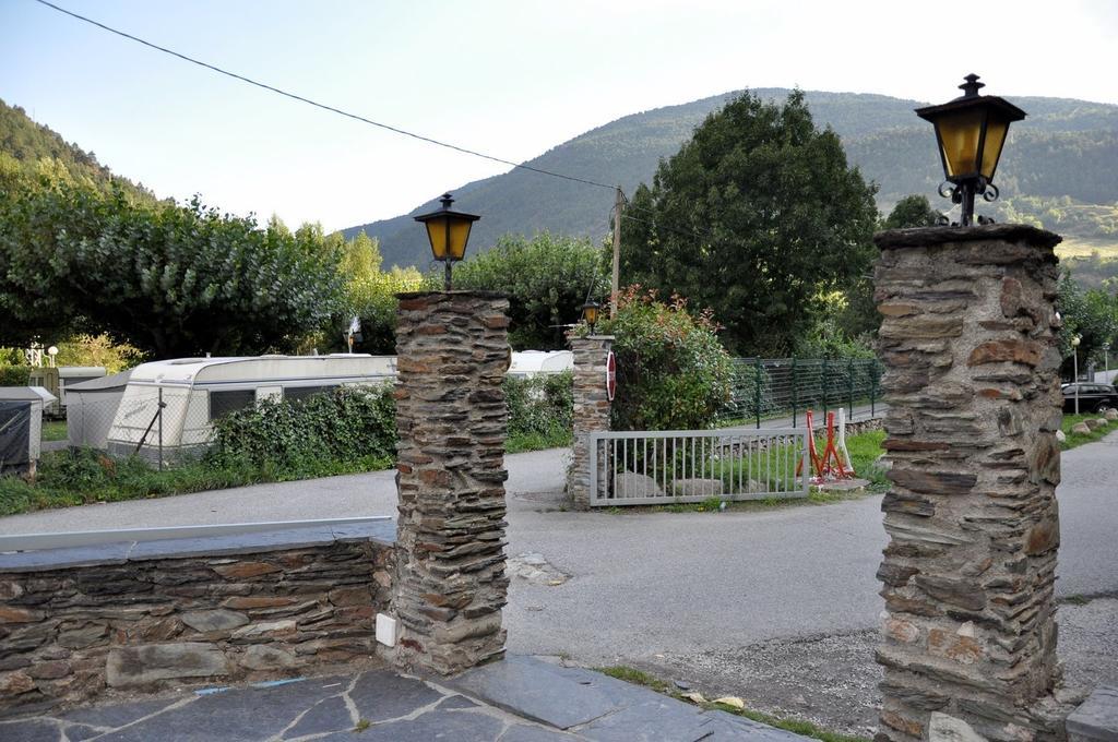 Frontera Park * Farga de Moles